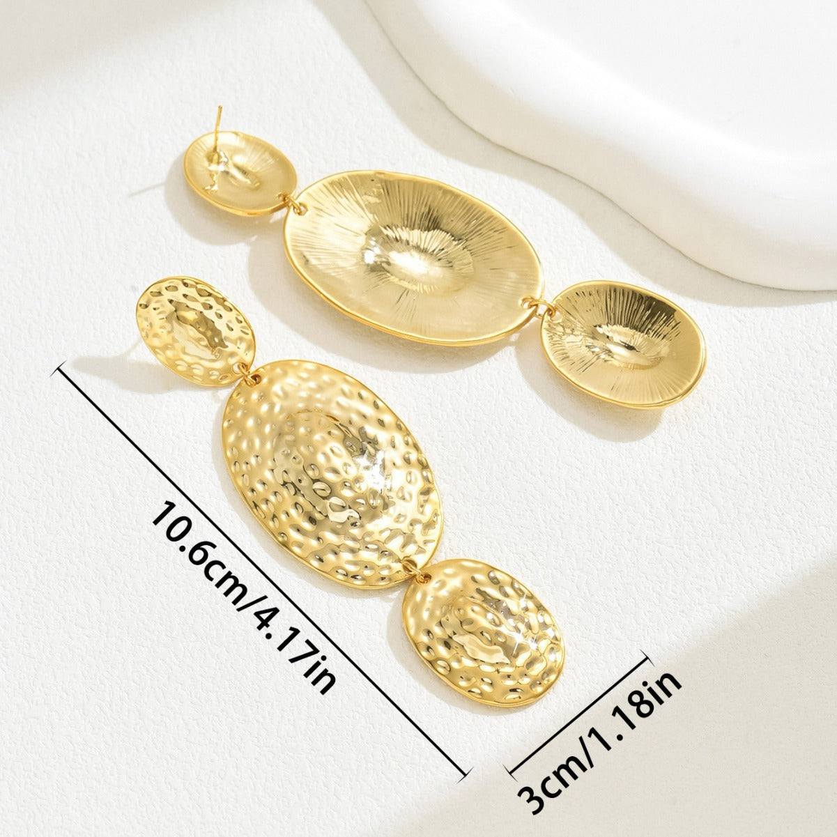 Pendientes de aro minimalistas geométricos chapados en oro para mujer de aleación con postes de acero inoxidable