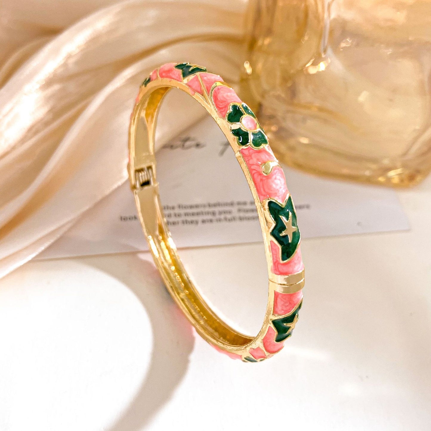 Vintage Elegant Floral Enamel Drip Oil Rhinestone Inlaid Alloy Bangle Bracelet for Women