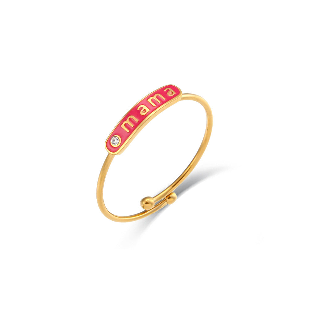 Anillo Ajustable "Mama" de Acero Inoxidable con Baño de Oro de 18K y Acabado Esmaltado, Forma Geométrica, Estilo Casual y a la Moda