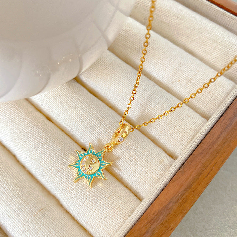 Elegant Minimalist Micro-Paved Cubic Zirconia Heart Geometric Titanium Steel Necklace with Brass Pendant