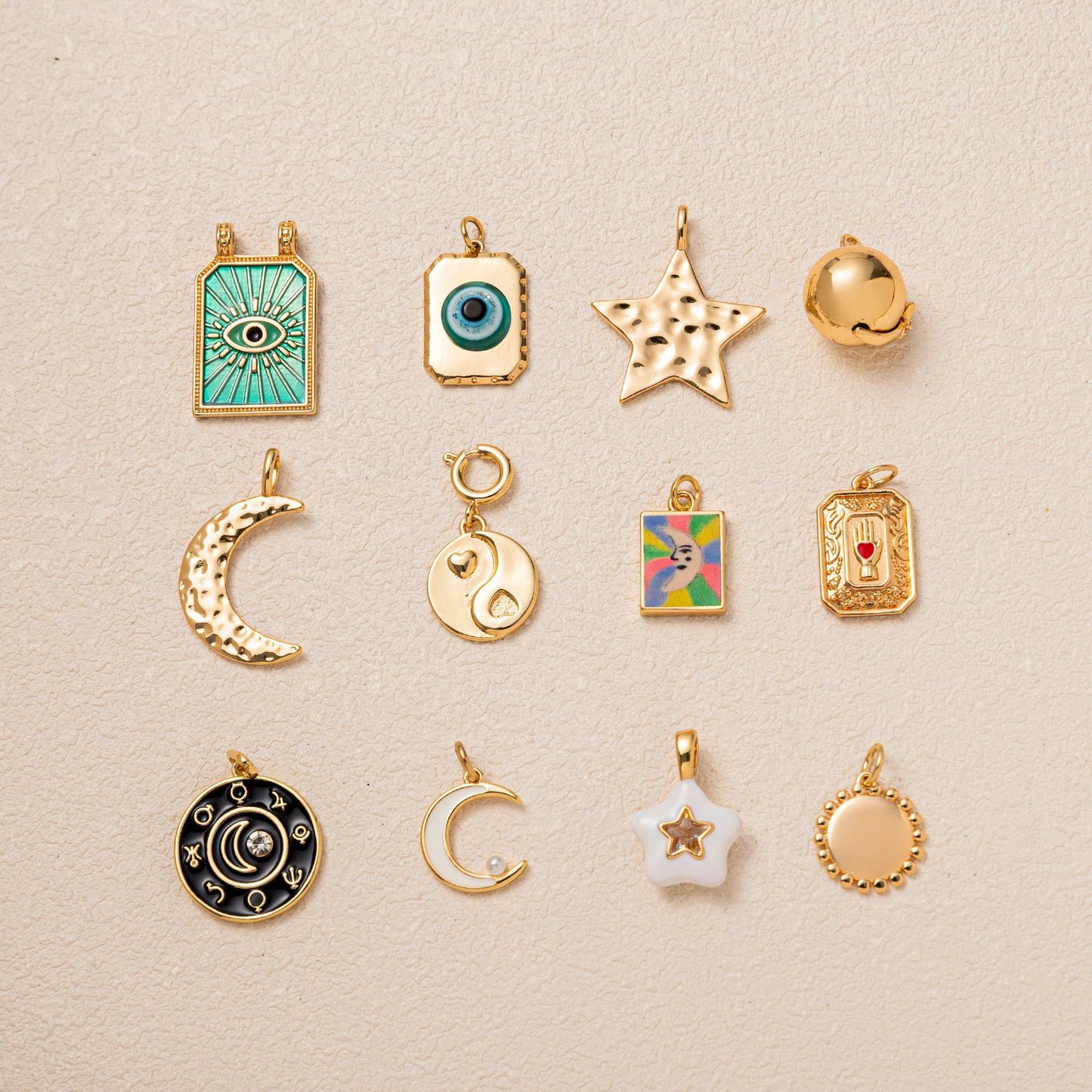 Colgante Vintage de Latón con Luna y Estrella, Aceite Esmaltado de Lujo, con Circonita Cúbica