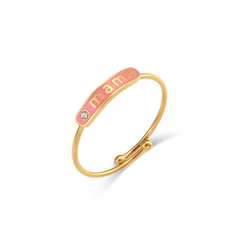 Anillo Ajustable "Mama" de Acero Inoxidable con Baño de Oro de 18K y Acabado Esmaltado, Forma Geométrica, Estilo Casual y a la Moda