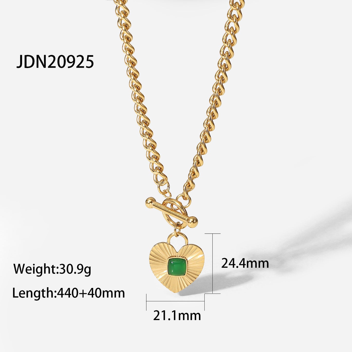 Collana con Ciondolo a Cuore in Acciaio Inossidabile con Intarsio in Agata Verde su Catena Cubana da Donna, Finitura Placcata