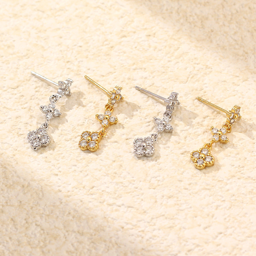 Orecchini a perno con pianta floreale in argento sterling 925 con intarsio in zirconi cubici per donna