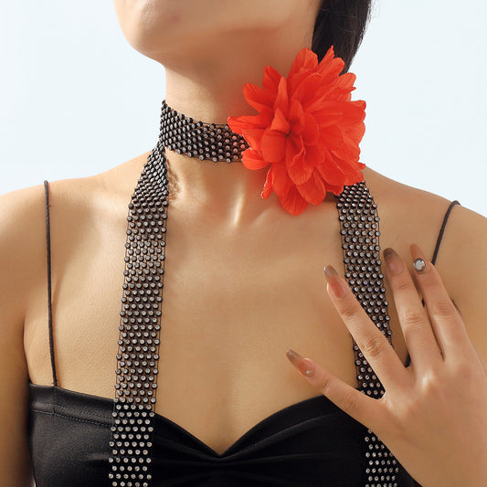 Vintage Floral Geometric Statement Choker Necklace with Rhinestone Accents and Wide Plastic Chain for Women
