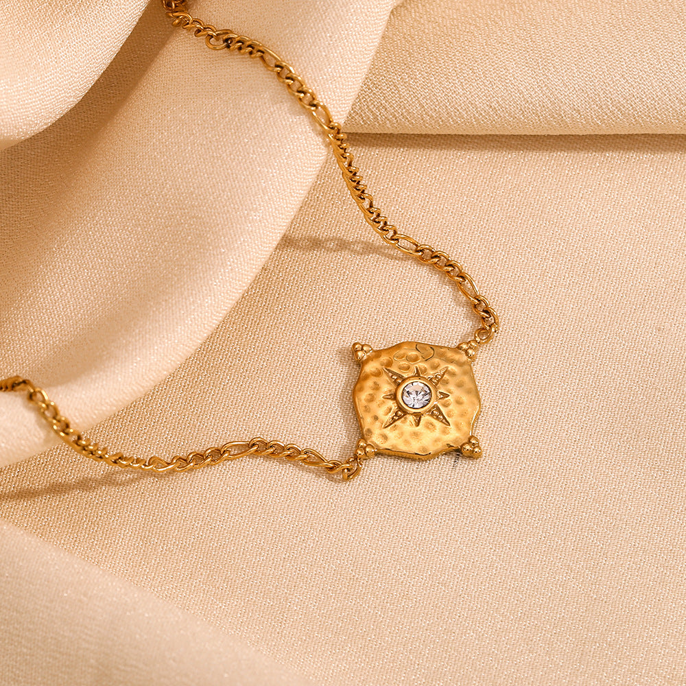 Fashionable Minimalist Geometric Octagram Bracelet for Women in Stainless Steel with 18K Gold Plating