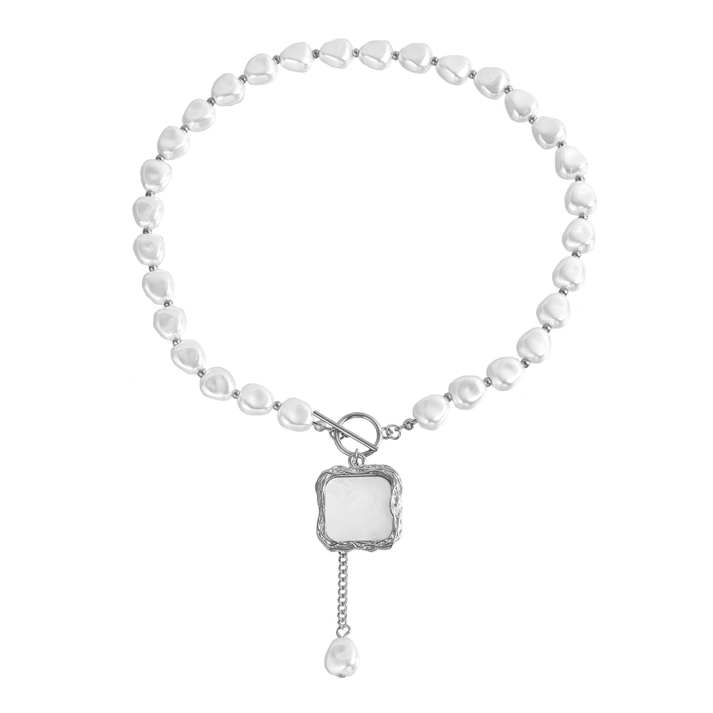 Collana con Pendente Geometrico Minimalista in Lega con Effetto Madreperla e Finitura Placcata, Catena Ritorta da Donna
