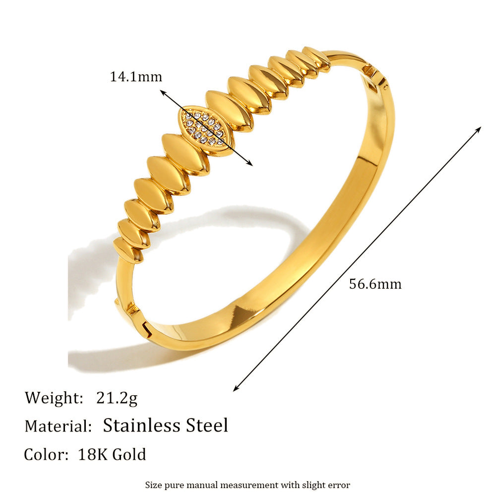 Minimalist Stainless Steel Bracelet with 18K Gold Plating, Teardrop-Shaped Links and Toggle Clasp for Women