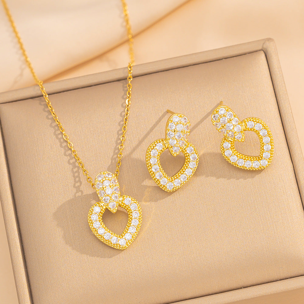 Set di Collana e Orecchini con Ciondolo a Goccia a Cuore Minimalista di Lusso in Acciaio al Titanio con Intarsi di Strass e Placcatura in Oro su Catena a O