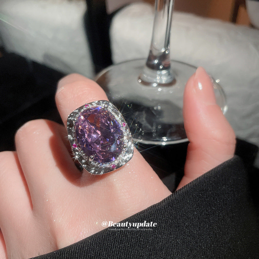 Elegante conjunto de pendientes y anillo de cobre con circonitas ovaladas para mujer, con estampado floral y estilo de lujo minimalista a la moda