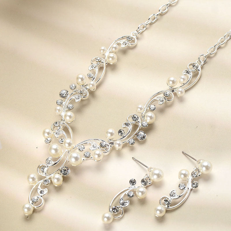 Bohemian Vintage Floral Alloy Plated Pearl Rhinestone Necklace and Earring Set for Women