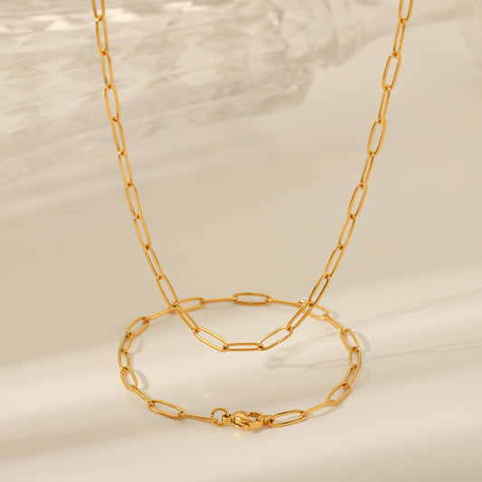 Collana a catena geometrica a O in acciaio al titanio placcato oro 18 carati minimalista da donna