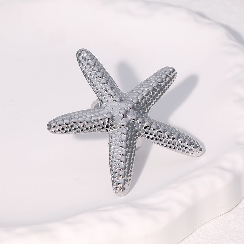 Casual Star-Shaped Stainless Steel Ring for Women with 18K Gold Plating Titanium Steel Band