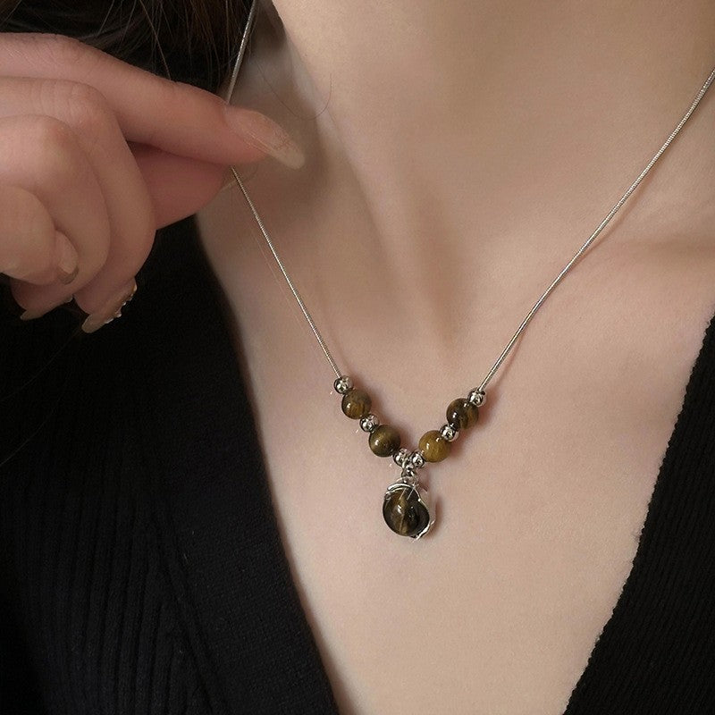 Collana con Ciondolo Vintage a Occhio di Tigre Geometrico Placcata Oro 18K Lunga per Maglione da Donna