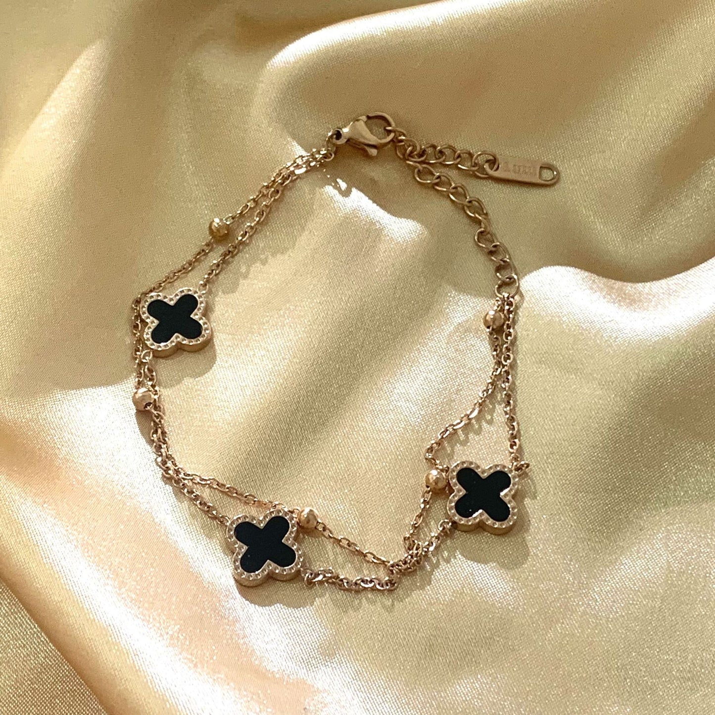Luxury Elegant Geometric Rose Gold Plated Stainless Steel Four-Leaf Clover Bracelet with Double Layer Pearls