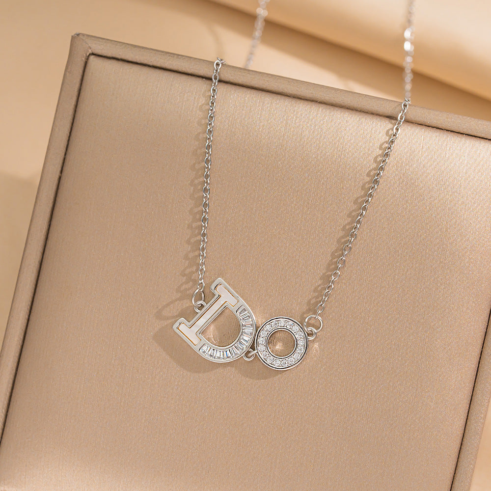 Minimalist Geometric Titanium Steel Necklace for Women with Gold Plating Locket Chain Fashion Accessory