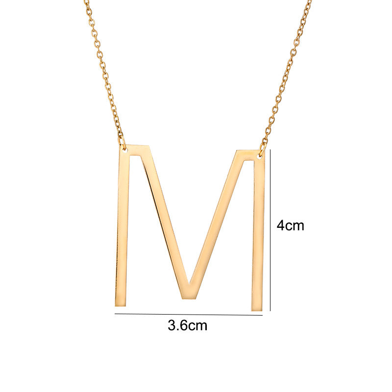 Collar Minimalista con Dije de Letra Chapado en Acero de Titanio para Mujer con Cadena de Eslabones Ajustable