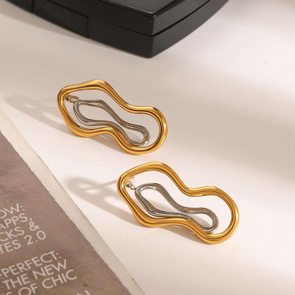 Pendientes de acero inoxidable geométricos minimalistas con acabado chapado para mujer