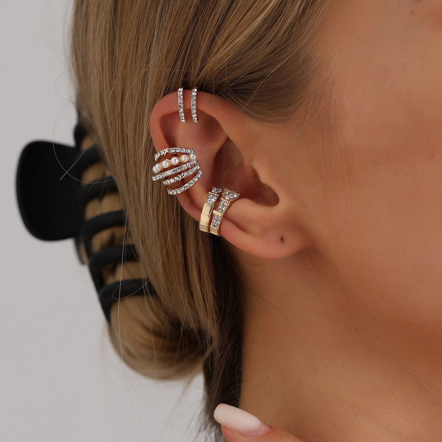 Fashionable Geometric U-Shaped Alloy Ear Clips with Pearl and Crystal Inlay for Women