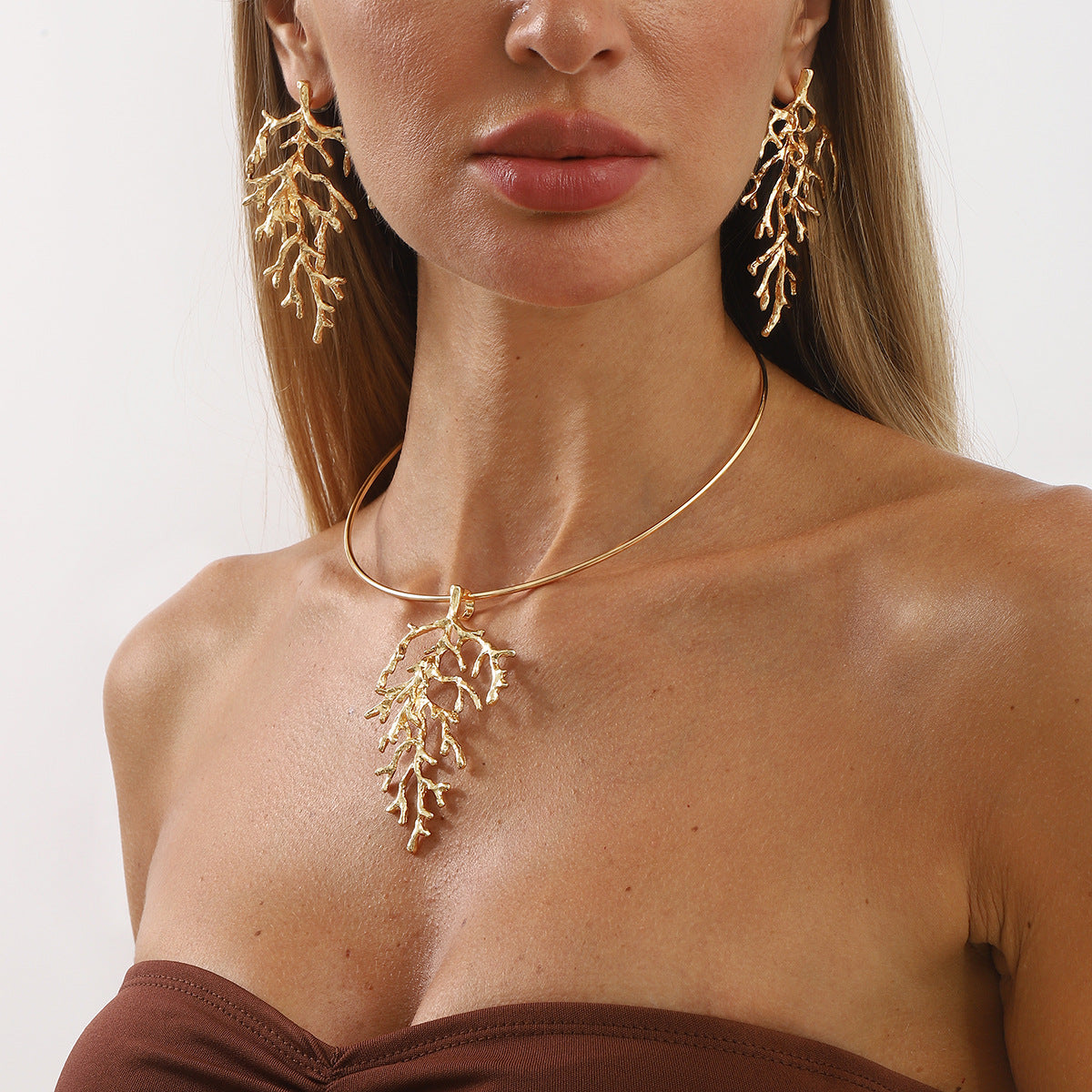 Collar Gargantilla Minimalista de Aleación en Forma de Árbol para Mujer con Motivo de Hoja Botánica Natural