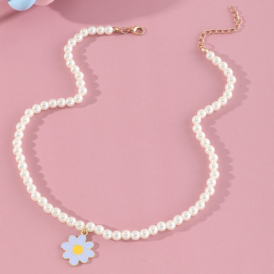 Minimalist Daisy Pendant Necklace for Kids with Acrylic and Pearl Chain, Resin Charm, Handcrafted Finish