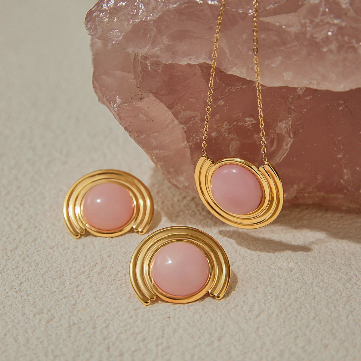 Collana da donna minimalista lusso rotonda a stella e luna geometrica in acciaio al titanio placcato acciaio inossidabile