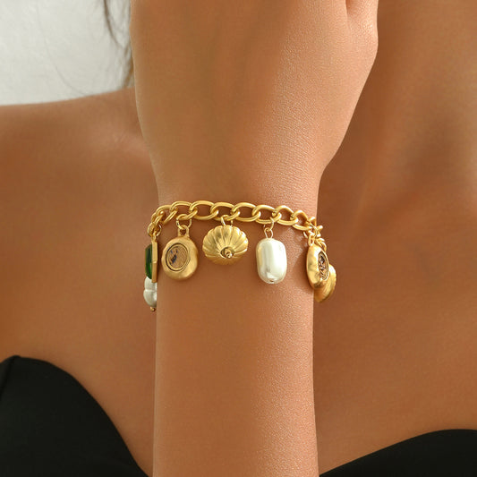 Pulsera de aleación de zinc con forma de corazón geométrico e incrustaciones de diamantes de imitación para mujer, accesorio de moda versátil para el día a día