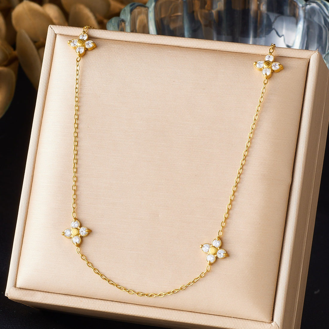 Minimalist Luxury Gold Plated Stainless Steel Floral Rhinestone Pendant Necklace for Women
