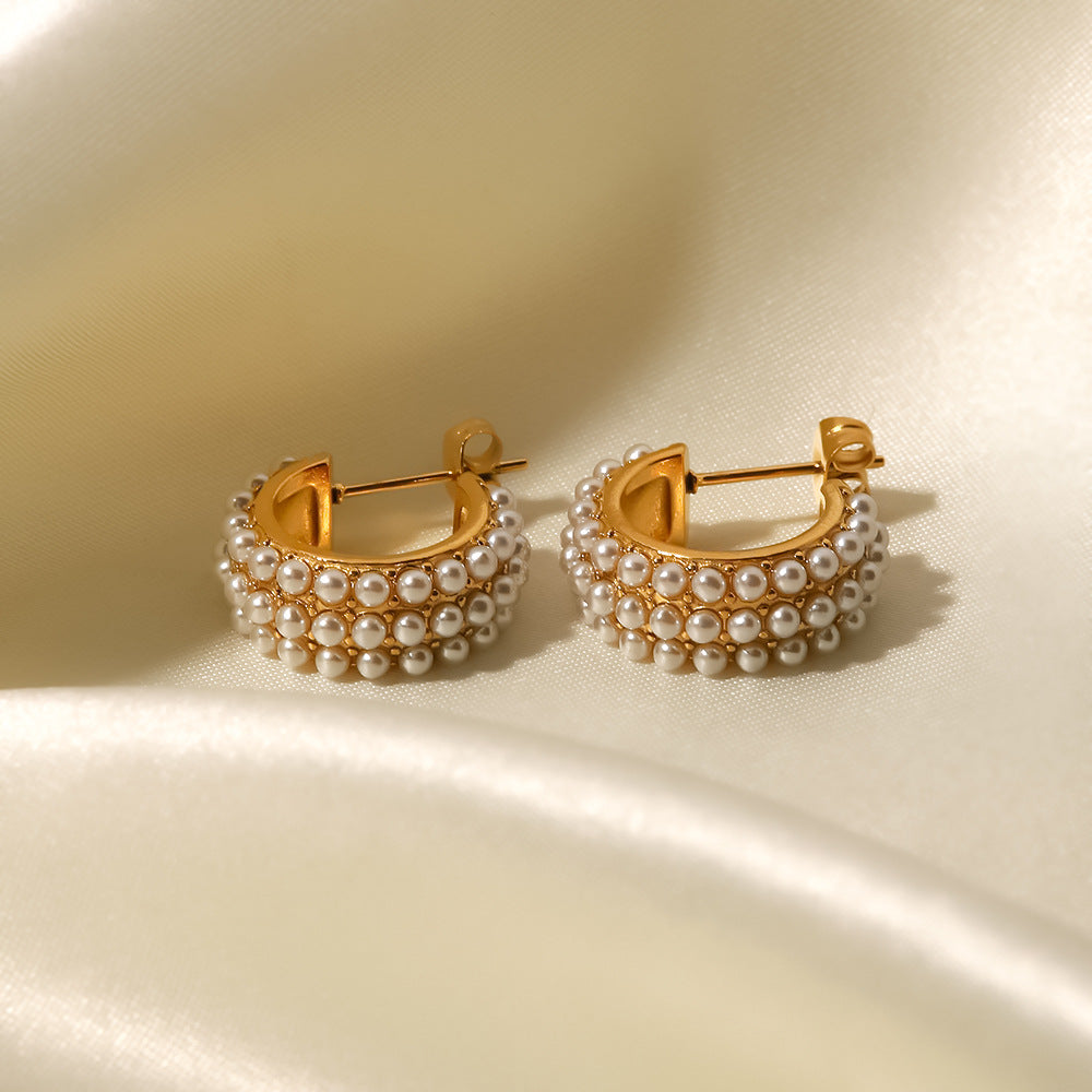 Pendientes Minimalistas Geométricos de Acero de Titanio con Chapado en Oro de 18K e Incrustaciones de Perlas Blancas para Mujer