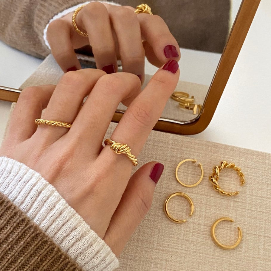 Anillo de Nudo de Plata de Ley 925 Minimalista de Inspiración Vintage con Forma de Ola para Mujer con Detalles Cúbicos Geométricos Biselados