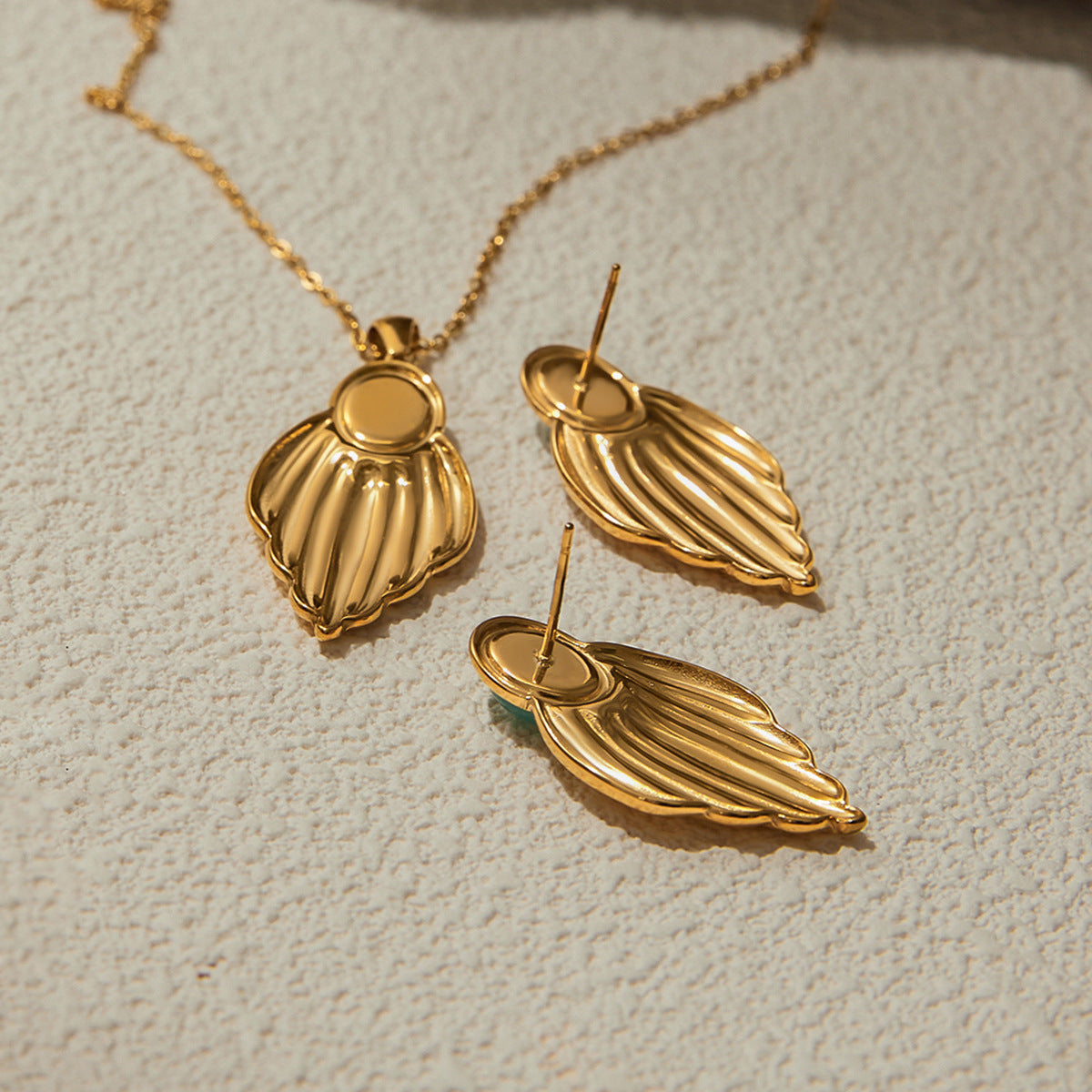 Elegant Floral Plant Titanium Steel Pendant Necklace and Earring Set for Women
