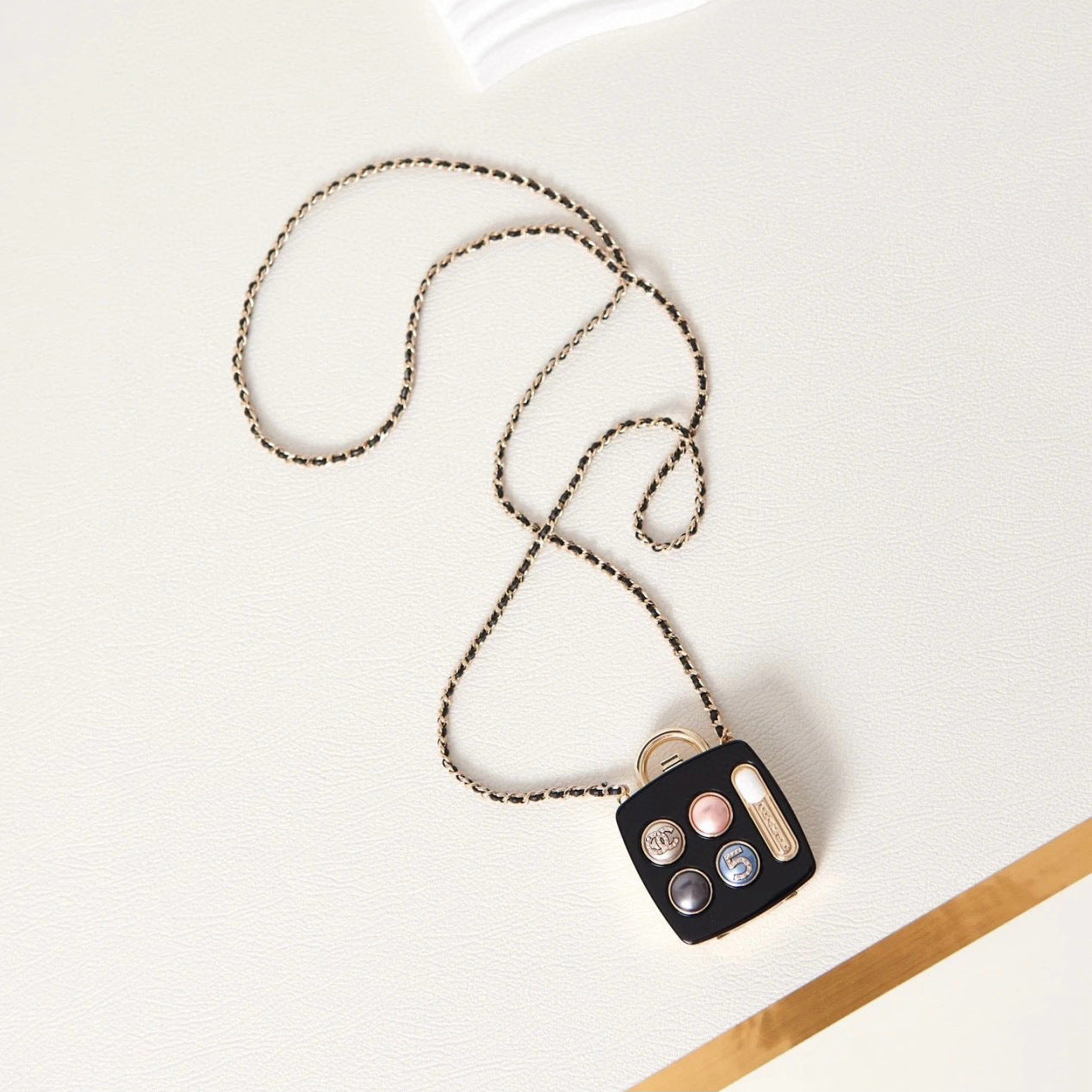 Luxury Casual Letter Acrylic Plated Pendant Necklace for Women