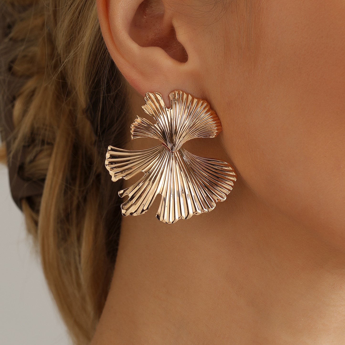 Vintage Geometric Iron Plated Ginkgo Leaf Earrings for Women