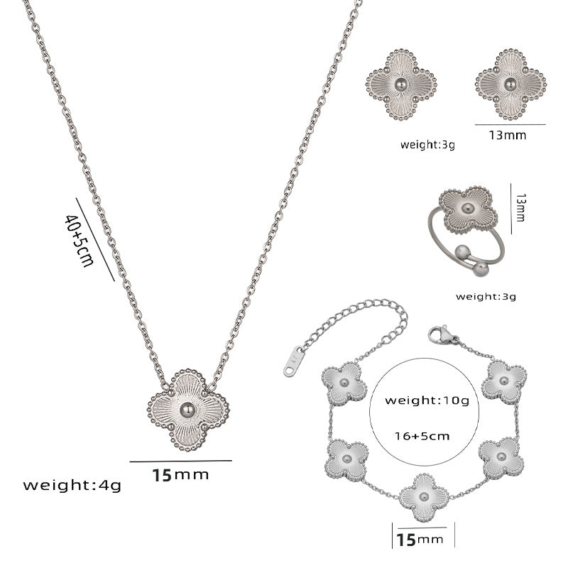 Set di Collane da Donna Minimaliste di Lusso con Cuore e Forme Geometriche in Acciaio al Titanio, Placcate Oro e con Catena a O