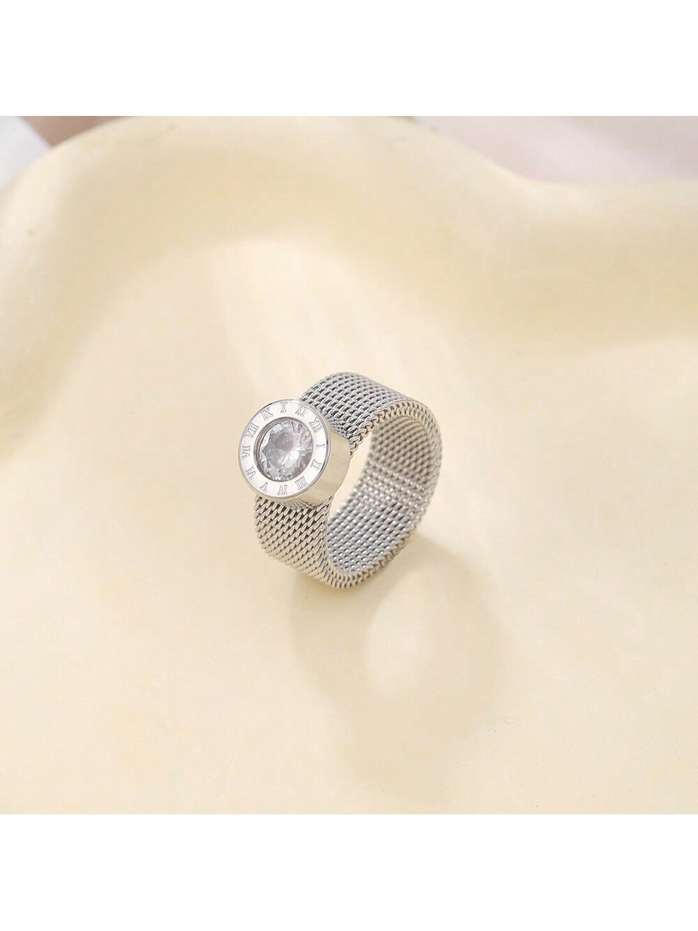 Vintage Geometric Round Rhinestone Inlay Plated Stainless Steel Ring