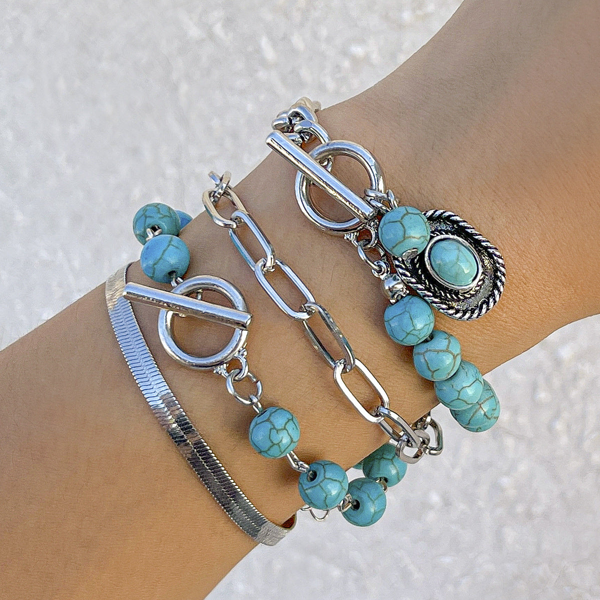 Set di braccialetti vintage bohémien geometrici in lega con catena a serpente, nappe e design asimmetrico