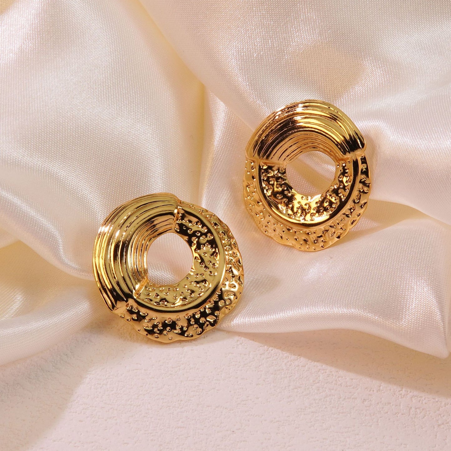 Sweet Streetwear Round Geometric Stamped Stainless Steel Earrings