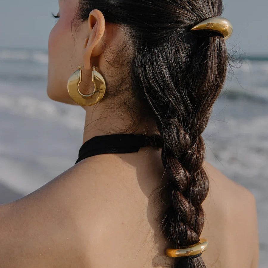 Goma de Pelo Elegante de Acero Inoxidable en Forma de Arco con Acabado Chapado para un Uso Diario con Estilo