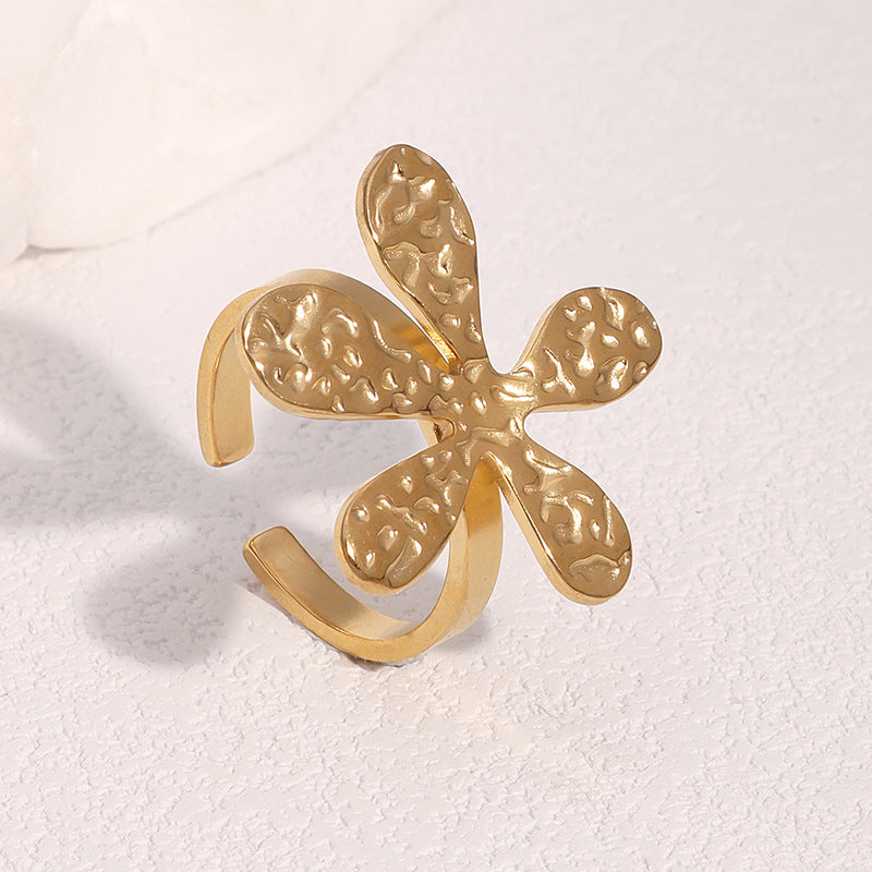 Anello aperto minimalista martellato a fiori, in acciaio inossidabile placcato oro 18 carati, gioielli alla moda da donna