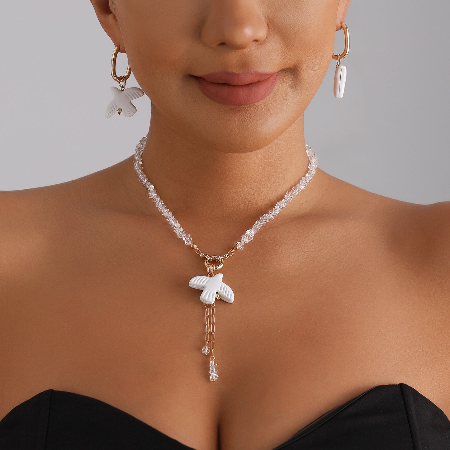 Natural Elegant Geometric Bird Alloy Plated Necklace with Crystal Beads and Tassel for Women