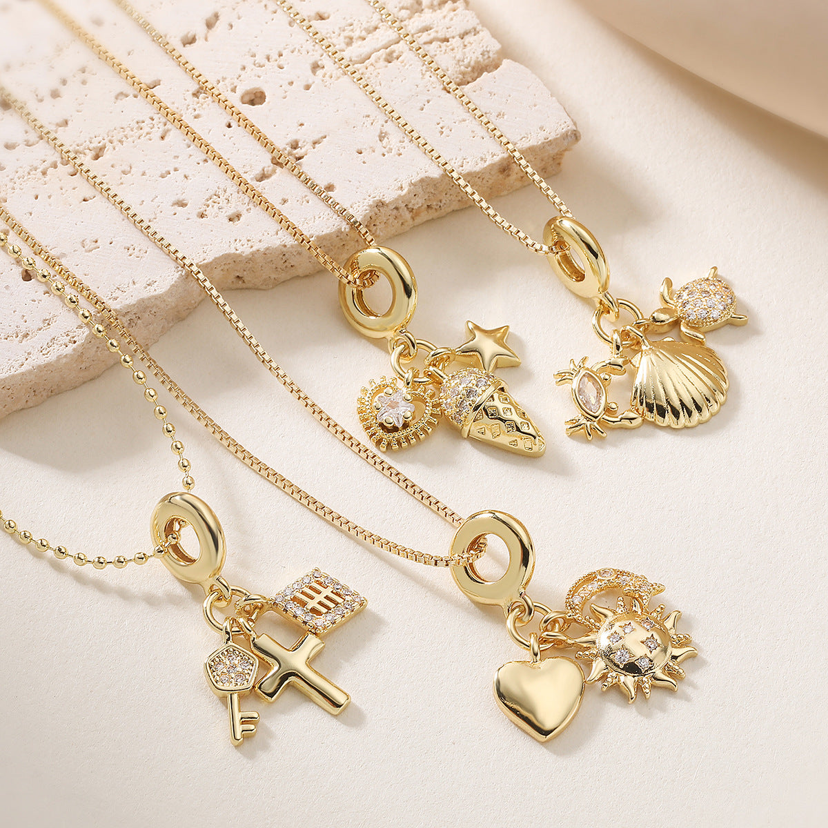 Sweet Minimalist Geometric Sun Moon Brass Gold Plated Cubic Zirconia Inlay Pendant Necklace for Women