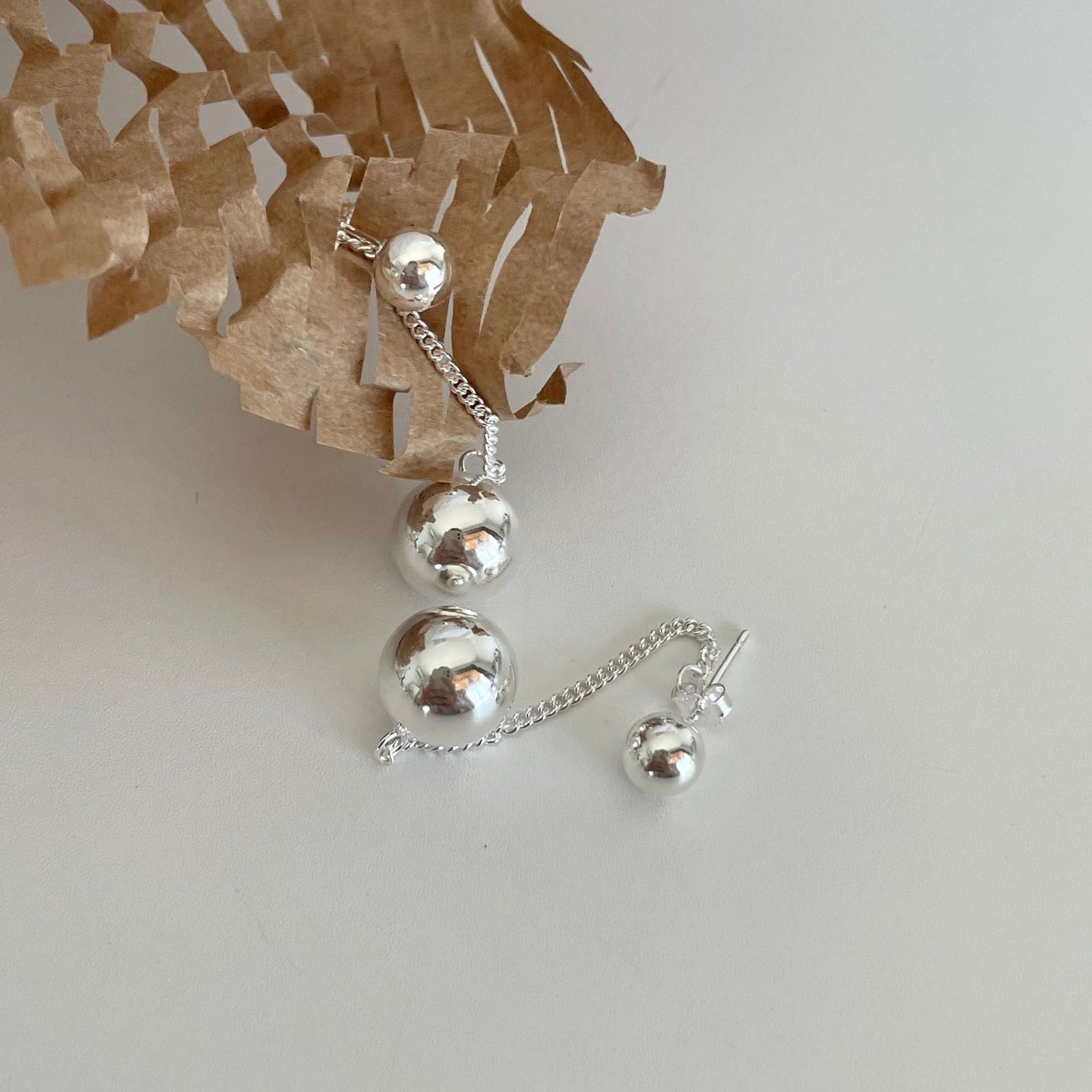 Orecchini pendenti geometrici minimalisti in argento Sterling 925 con design a frange fluide