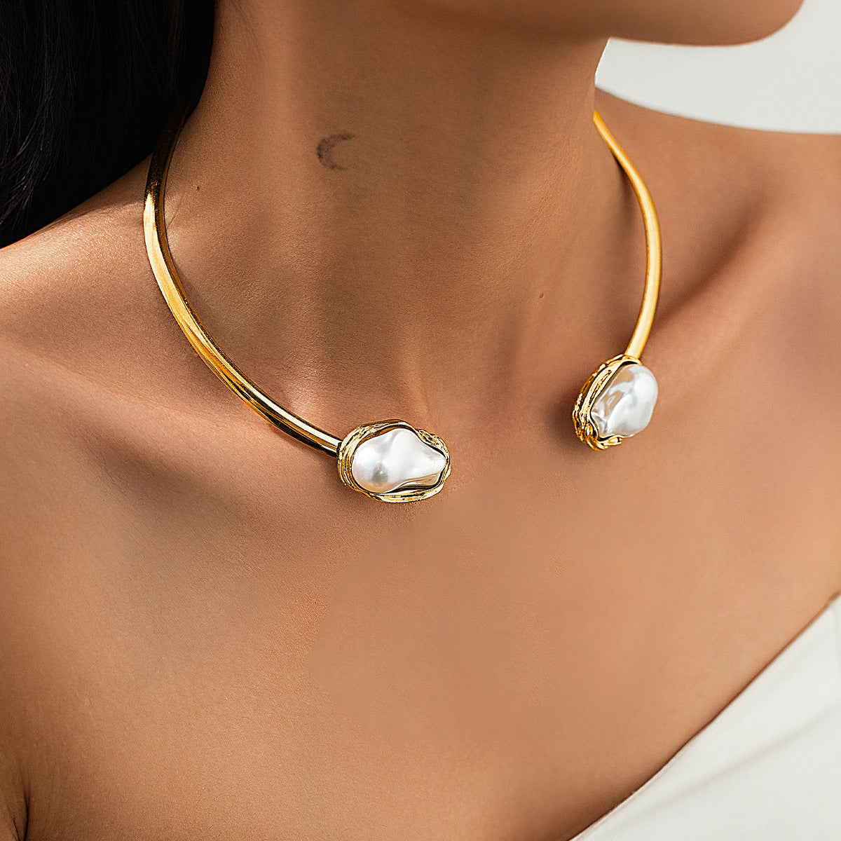 Gargantilla de Perlas para Mujer, Estilo Barroco Geométrico Vintage, con Colgante de Aleación