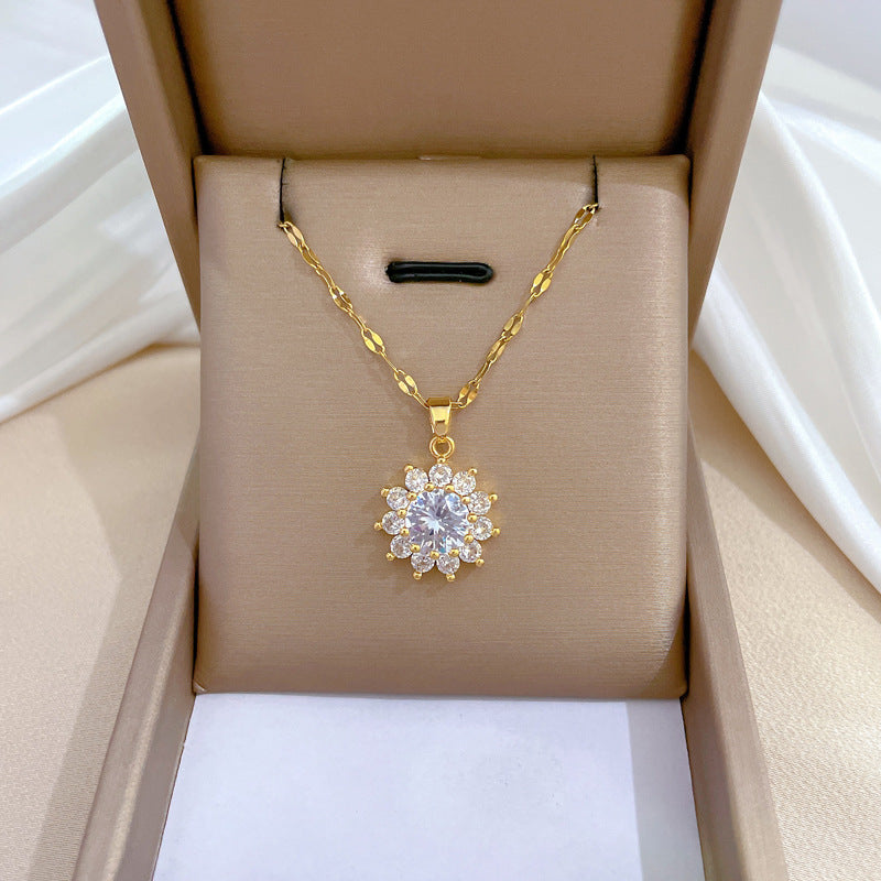 Four-Leaf Clover Rhinestone Pendant Necklace for Women Titanium Steel Irregular Chain Shell Locket Floral Style