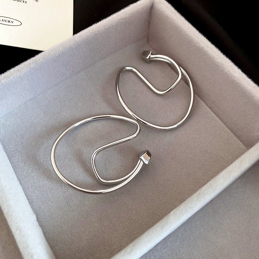 Pendientes de Clip Redondos Geométricos Minimalistas para Mujer de Cobre Galvanizado, Clips de Hueso de Oreja de Moda de Lujo, Estilo Minimalista para Uso Diario