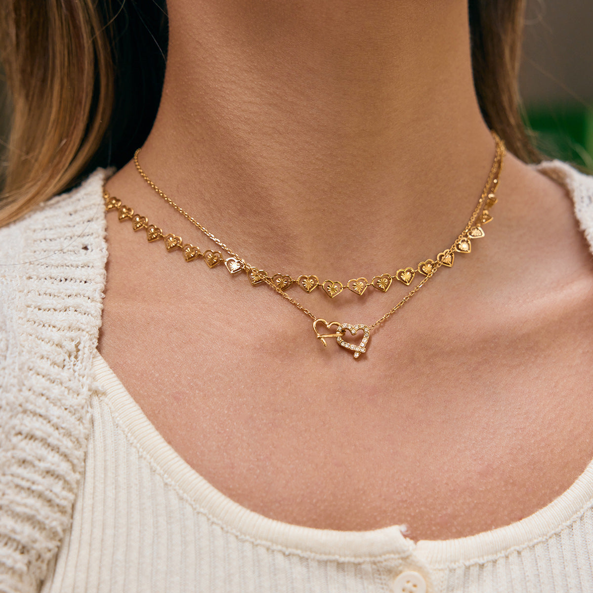 Collar con colgante geométrico minimalista de titanio y acero con acabado chapado para mujer, delicada cadena para suéter para otoño e invierno