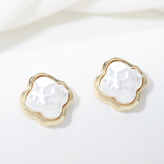 Minimalist Irregular Pearl Stud Earrings for Women in Copper with Stainless Steel Posts Geometric Design Elegant Vintage-Inspired Ear Jewelry