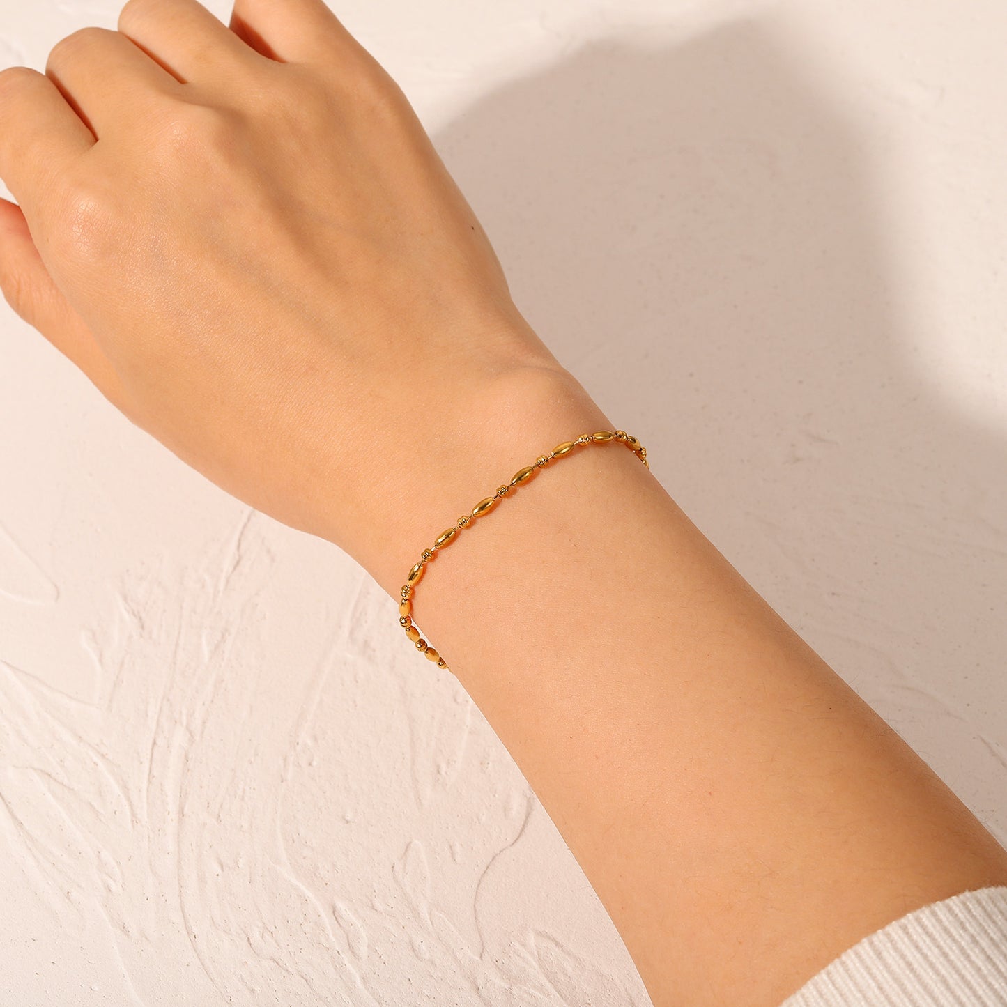 INS-Inspired Women's Geometric Stainless Steel Bracelet with 18K Gold Plated Oval Beads and Minimalist Chain Design