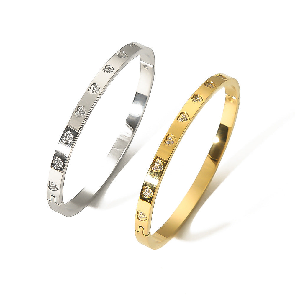 Minimalist Heart-Shaped Rhinestone-Inlaid Titanium Steel Bracelet with 18K Gold Plating for Women