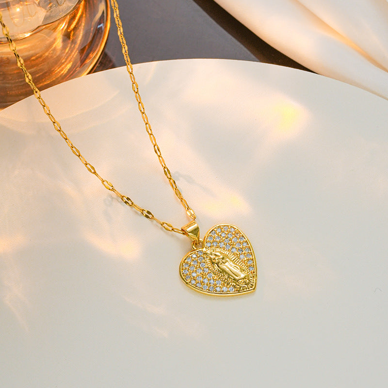 Fashionable Geometric Heart-Shaped Titanium Steel Pendant Necklace with Zirconia for Women